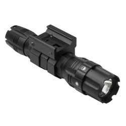 Pro Series Green LED Flashlight/250 Lumns NCSTAR