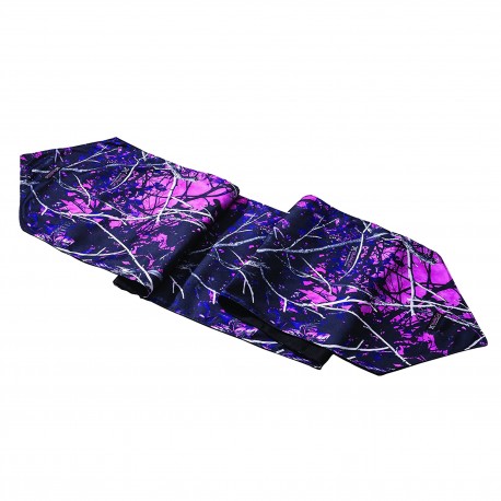 Moonshine Muddy Girl Table Runner KUTMASTER-KNIVES