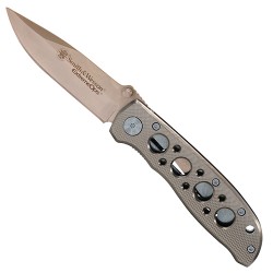 Extreme Ops Silver w/Holes ,Clam SMITH-WESSON-BY-BTI-TOOLS
