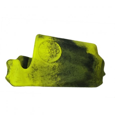 NQG Fits AR15/M16/M4 Mag well-Trkr Camo ERGO